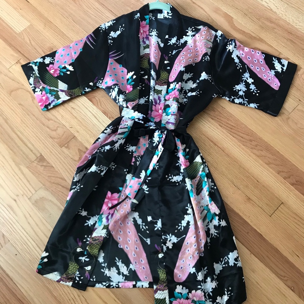Pretty, Pretty Silky Kimono Topper